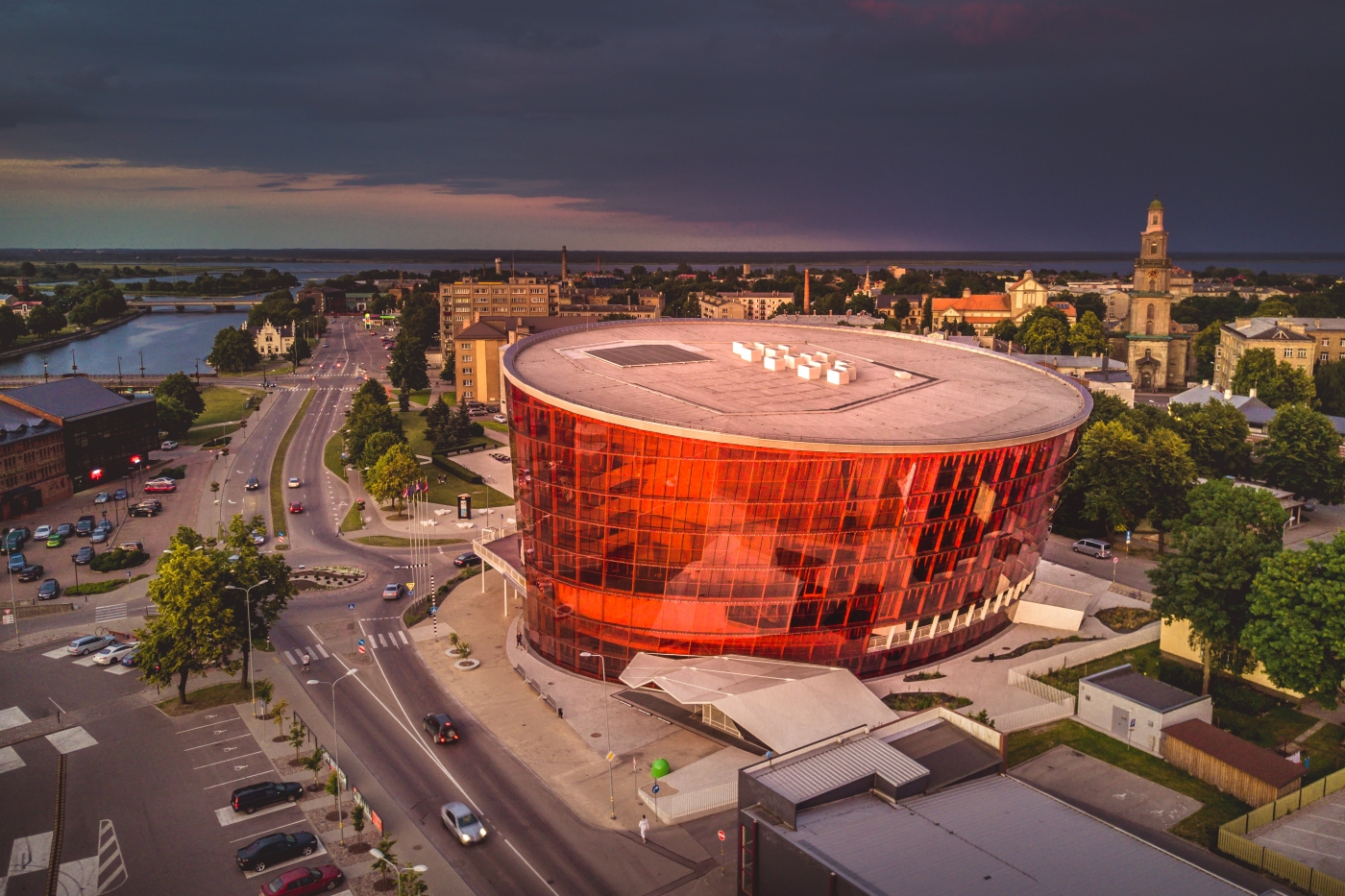 Ērta transfēra biznesa klases automašīnās Rīgas centrs → Liepāja